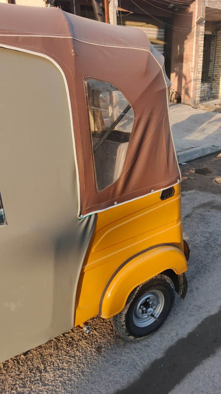 سلام عليكم
تكتك 2021 شهر ال11 

تكتك جديده رقم وسنويه 

معمر دوسه اليسار 

ولغد اليسار معمر 

المكان بغداد حي الكوفه نهايه حي اور

*********** بس اتصال

السعر 8،400،000
8 مليون و 400
