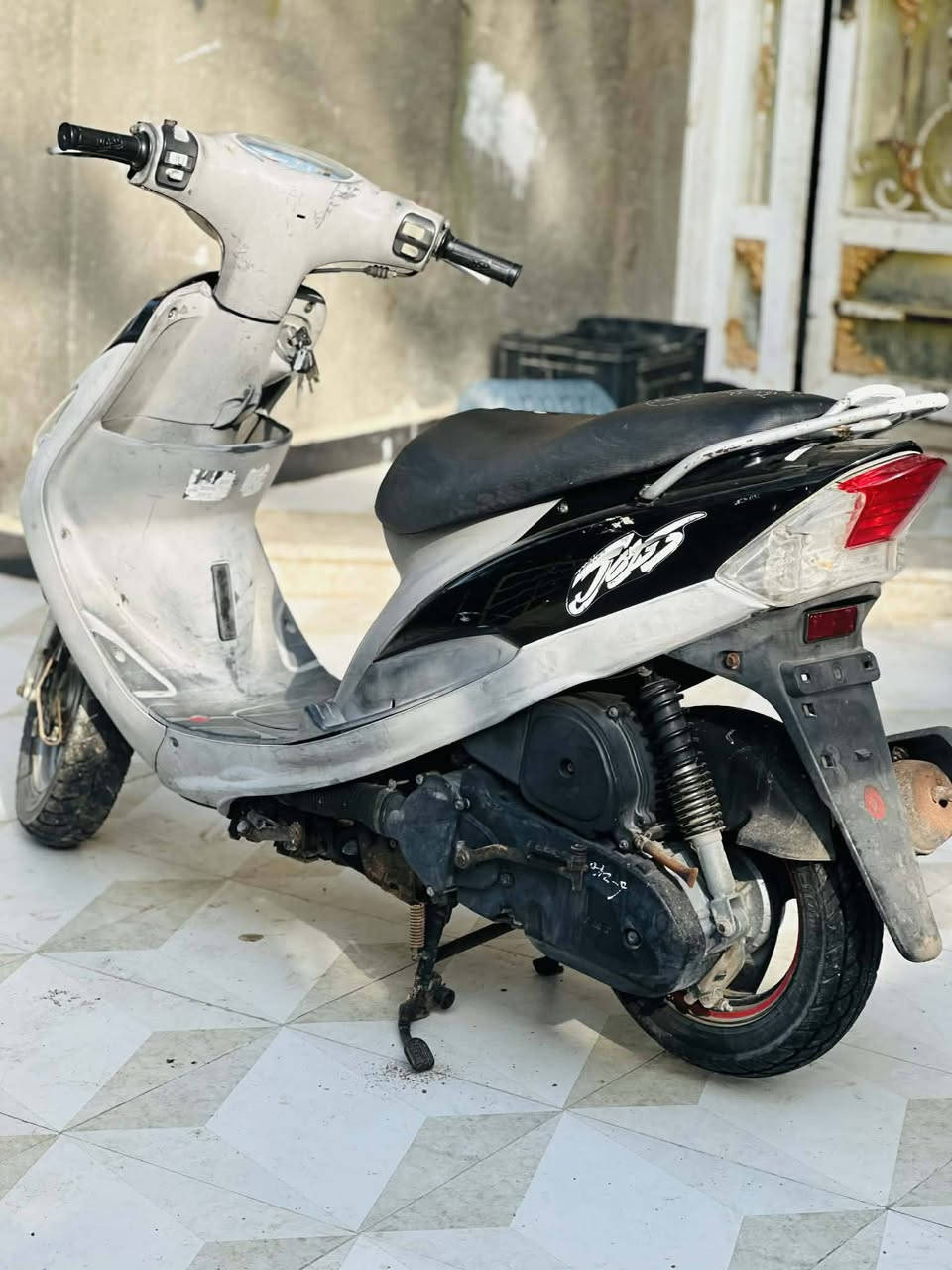 ماكس منغولي للبيع دراجه نضيفه و حلوه مكينه ناعمه كهربائيات شغاله نكره سلف سعر 850وبيهه مجال بصيط


**إذا كنت صاحب هذا الإعلان وتريد حذفه لأي سبب، رجاءا أرسل رسالة إلى الدعم الفني**