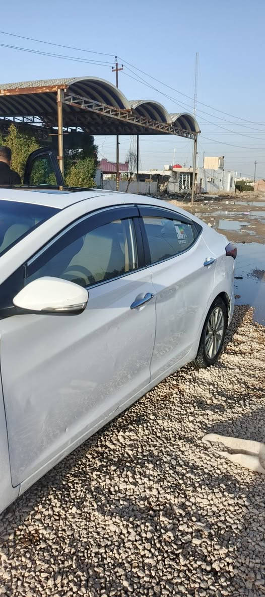 سلام عليكم سياره مكانها نجف لاشرف مديل 2016خليجي سعر 115بيها مجال قليل
سياره فتحه شاشه تحكمات مري شفط اشاير بل مري تبريد قطعتين 1800سياره بيها مكانات صبغ قليله 
مكينه كير حداديه كهربائيات ادامه كامله عليه 
سياره دينار ماناقصها 
***********وتساب
