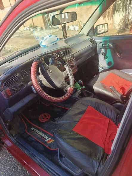 السلام عليكم كولف جيته نفخ موديل 1993 محرك 0.8 كروبن بيها السعر 28 وبي مجال ***********
