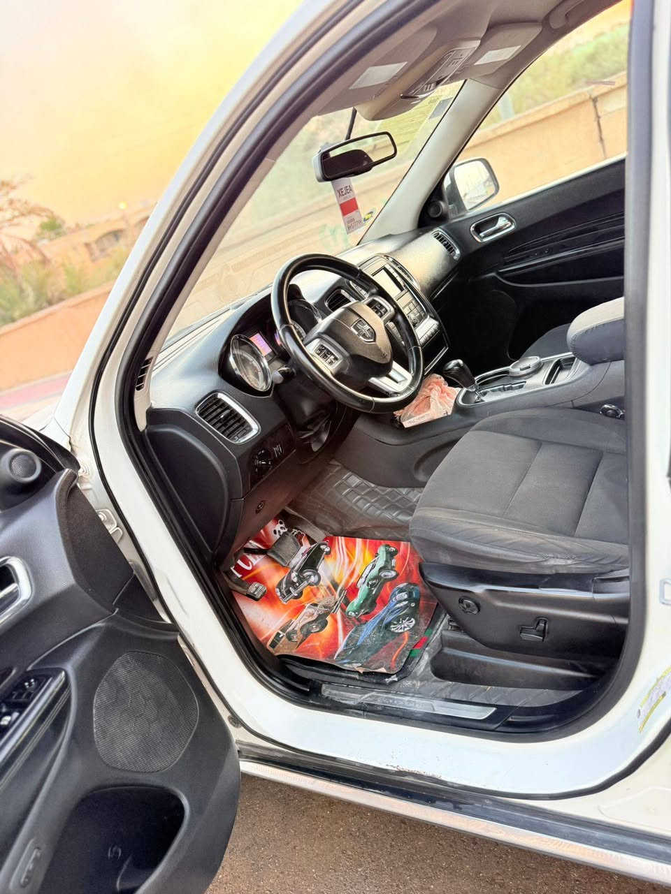 دورنكو مديل 11 خليجي لون ابيض رقم بغداد تحكم ستيرن مثبت سرعة حساسات  قرص شاشه قلاب كامره دواره كشن كهربائي 7 راكب  مكينه 3٫600  تبريد  تدفئه  3 قطع تبريد لايت زنون   تخم تاير. مكينه كير خير من الله
حداديه بيه ضعف 80 %  
ماعده بيه طخه بصيطه بداير الخلفي مال الجاملغ الي يم تاير الأيمن  اشاير بلامرايه جنطه شفط بصمة ابواب بصمه تشغيل    
مكان الناصرية قضاء الغراف 
للاستفسار اتصل عل رقم أو خاص ***********
