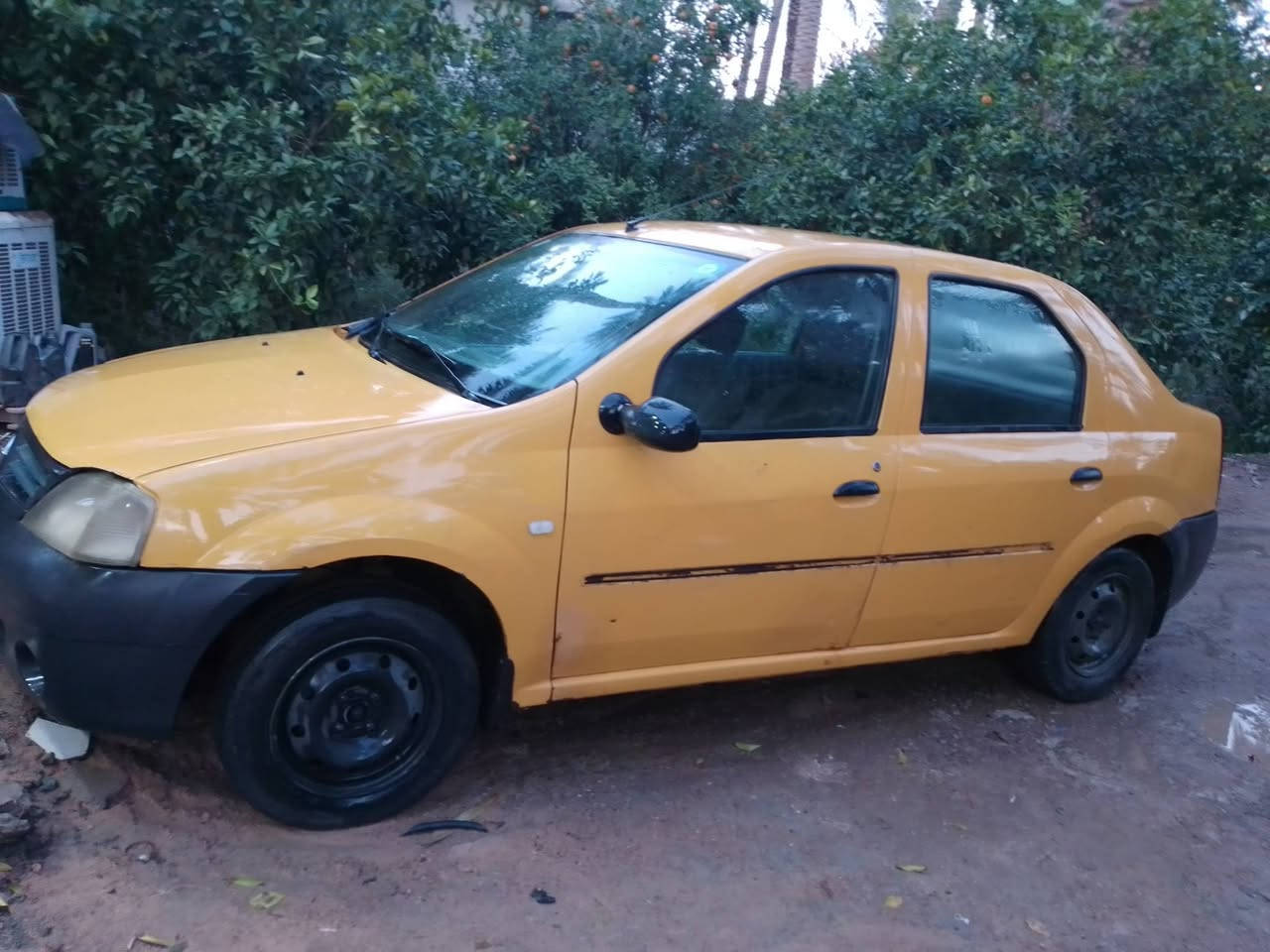 سلام عليكم للبيع او امراوس حسب رينو لوكان 2009 محرك وكير شرط وتبريد ثلج مصفره هيئه وغرامه بسمي رقم جديد مكان بغداد سعر 35 وبيهه مجال ***********
