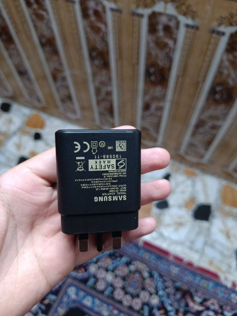 سلام عليكم شاحنه سامسونك الاصليه 
45 واط فقط البلك قيم واخذه بل يرضه الله مكاني يغداد الغزاليه ***********ـ
