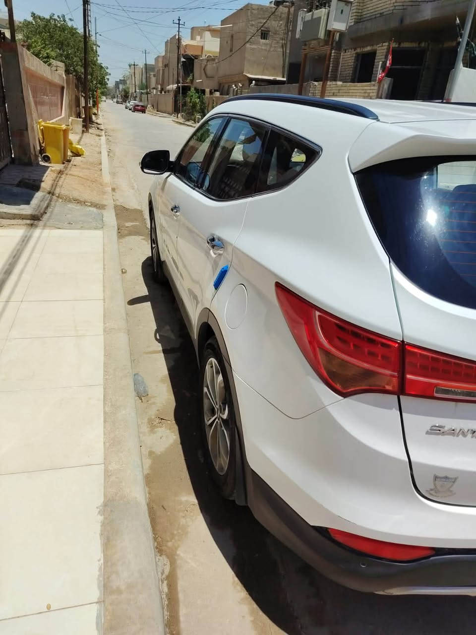 🚘 للبيع: هيونداي سنتافي خليجي 2015 🚘
✅ وارد خليجي�✅ محرك 3300 – 6 سلندر�✅ دفع رباعي�✅ 7 راكب�✅ تبريد 3 قطع�✅  تحكم بالستيرن�✅ مرايا شفط�✅ حساسات أمامية وخلفية�✅ كاميرا خلفية�✅ إشارات بالمرايا�✅ بدون صبغ �✅ بارد كصة البنيد وبارد بين الجاملوغ والباب
📍 مكان السيارة: بابل�💰 السعر: 160 وبيه مجال 
📞 للاستفسار: ***********
