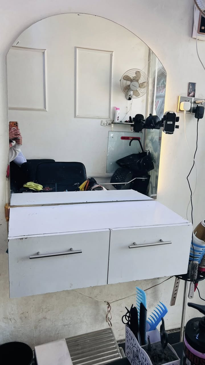 للبيع استخدام نضيف التواصل على الرقم ***********
