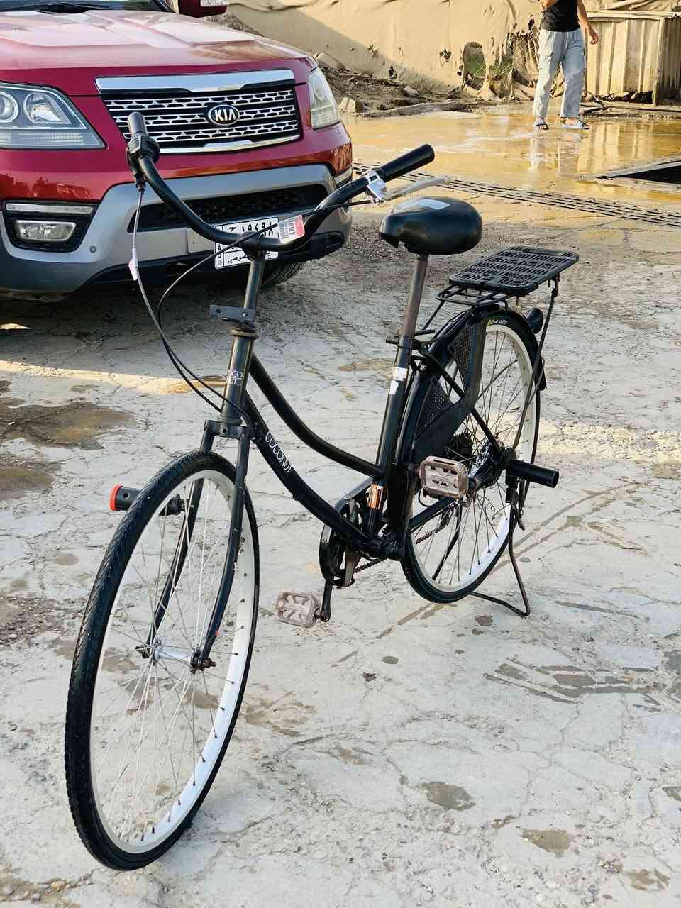 السلام عليكم
باسكل حجم ٢٦
الاون اسود كامل غراضه موجوده جاملغه وبريك الامامي 
الباسكل عكرب السعر ٩٥ وبي مجال *********** اتصال وبيك خير وتدلل الباسكل كلش نضيف
