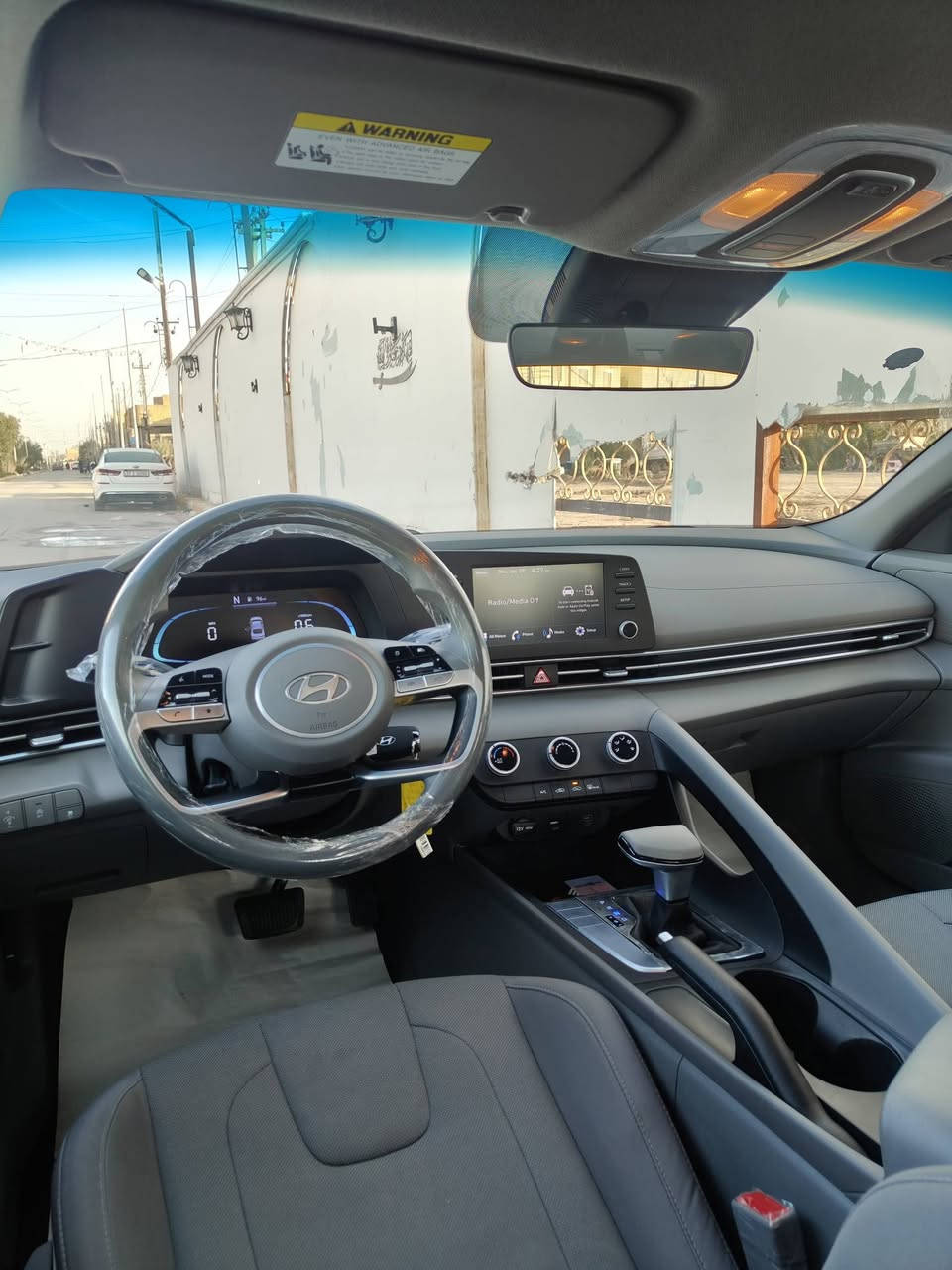 هونداي النترا موديل 2024  حره بدون رقم  وارد امريكي كفاله عامه بدون حادث بدون ارباك فقط الدعاميه داخله  مواصفاتها لايت زنون وتحكم استيرن جهتين ومثبت سرعه قيادة ذاتيه تحديد مسار توقف تلقائي وكامره دواره شاشه كار بلي ورادار جانبي وانظمة قيادة ودسك امامي وخلفي  محرك 2000 دوش سعر 155
للاستفسار *********** مكان سياره ناصريه مركز
