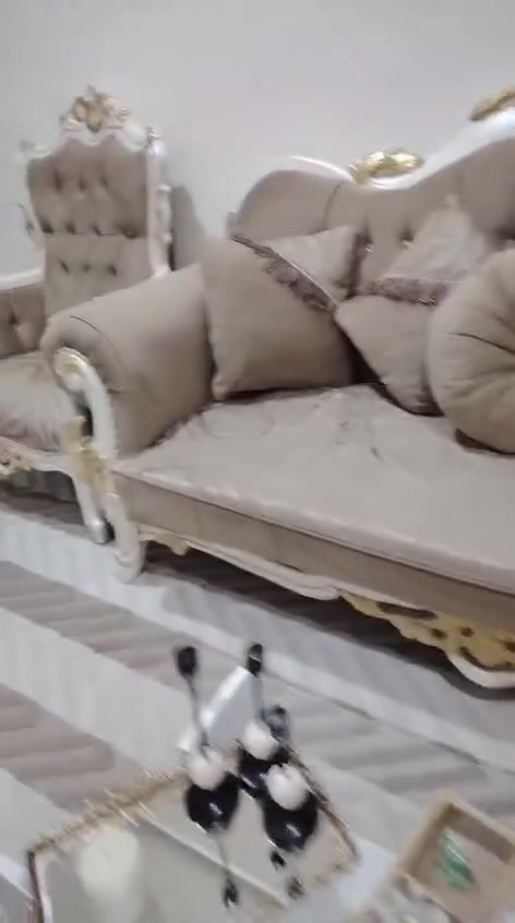 للبيع نضيف
***********
