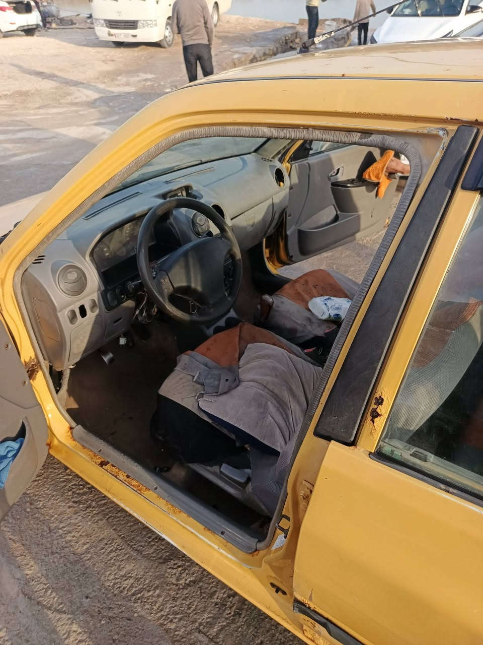 السلام عليكم سايبه للبيع موديل 2012 اتكفل بشرعيه واتكفل بلغرامات خط وبحث  تحويل مباشر السعر 14ورقه للشراي مشروع وطني مكاني واسط هذا رقمي اتصل  ***********
