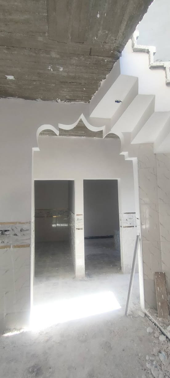 كادر كامل في الموصل بشرط نظافه هذا الرقم ***********
