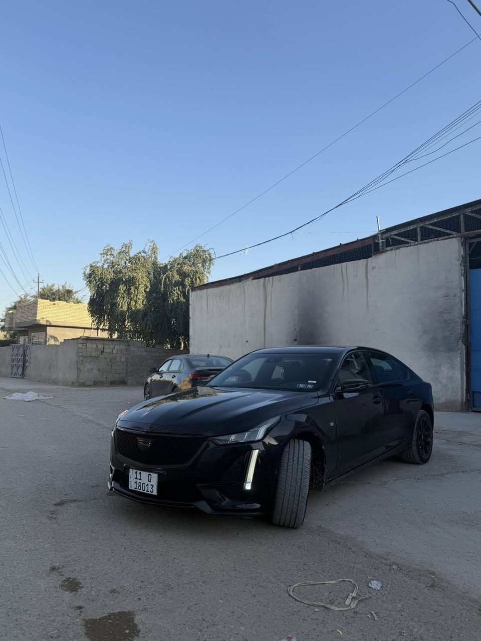 السلام عليكم كاديلاك cT5 موديل 2023ماشيه 18 حادثها 3قطع لغد شواصي كفاله سياره نص فول مكينه 2000تيربو سياره حيل جديدا السعر 180بيها مجال بصيط  *********** رقم مكاني بغداد الدوره
