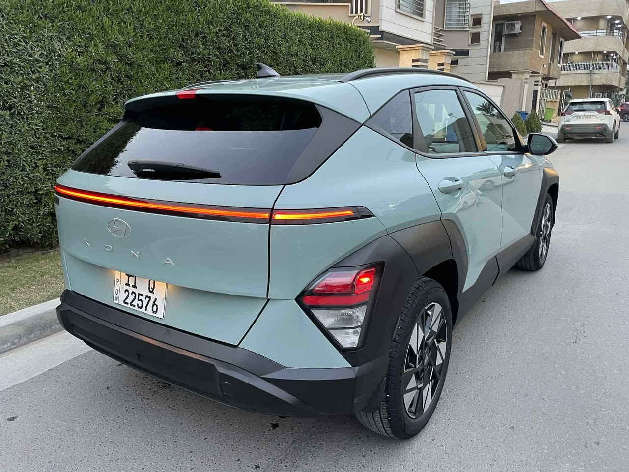 ***********  جديده اخت زيرو 
كونا ٢٠٢٤ 
لون مميز محرك ٢٠٠٠ دوش
 فول مواصفات ماعدا الفتحة /
 بصمة تشغيل عن بعد 
 وترحيب
 / كير تعليك / 
شاشه عله طول الدشبول 
لد امامي خلفي 
حساس امامي خلفي
رادارات جانبية توقف ذاتي 
كامرات دوارة
تدفئه بالكشن 
تبريد امامي خلفي 
 سيارة جديدة وجاهزه مابيها اي نقص
 داخل ابيض 
 ماشيه ١٦ ألف 
حادثها بنيد فقط 
حته دعاميه نفسها
بدون دواخل صور الحادث موجوده
 سنوية بأسمنه
 مكاني بغداد الاعظمية
 السعر ١٧٤ ورقة 
اتصال فقط مكلف بلنشر 
 *********** Colombo, Sri Lanka
