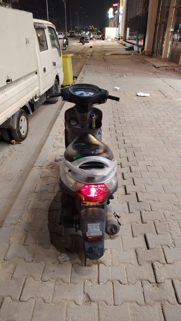 ⚪️Kymco V2 بوليسي ⚫️

❗️موديل2011❗️

❗️رمبه  جديدة ❗️

🔧الميكانيكيات 🔧

محرك 125 شرط زيرو 
❗️الدراجه مكفوله محرك غير مفتوح كلشي نظيف بل دراجه سرعه ونهضه ونعومه وكلشي حلو بيهه امانت الله دهن كله موتل الفرنسي ومعتني بل دراجه هواي❗️

السعر💵800,000💵 وبيه مجال 

مكاني 📍 كربلاء/ قرب مستشفى الكفيل 📍

☎️رقمي*********** واتساب او اتصال تليفون ☎️
