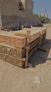 قالب للبيع  يدك 200 متر  سعر 3 وربع اتصال 07800205685