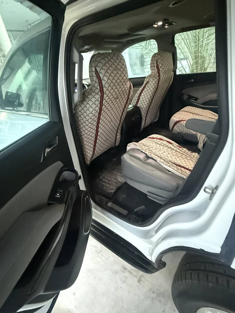 تاهو 2019 رقم اربيل تحويل ثاني يوم فول مواصفات وارد امريكي بيها شبر يم البك لايت الخلفي ماشيه 138 وقابل للزياده مكاني بصره للأستفسار *********** السعر 375 وبيها مجال
