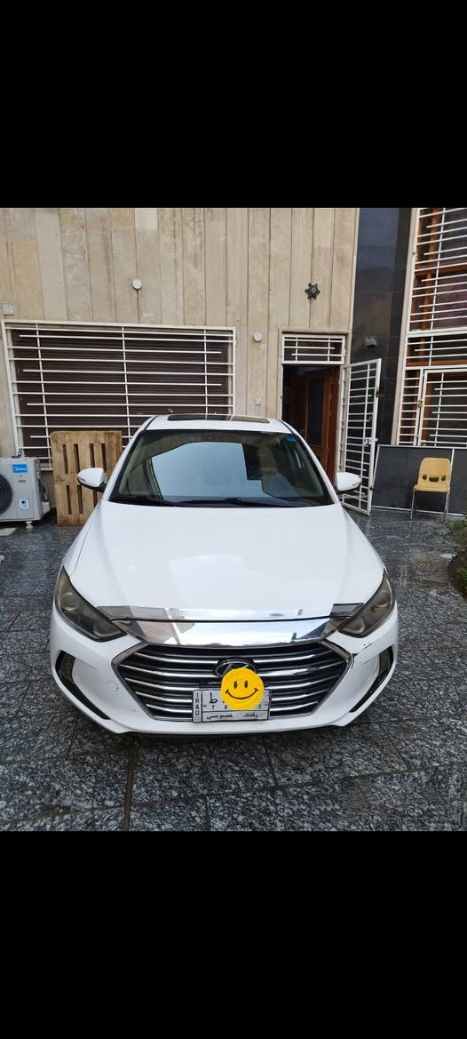 السلام عليكم
النترا موديل 2016 خليجي شكل 17
فول مواصفات عدا البصمة 1/1
مكفولة من الصبغ والتبديل
بيها 3قطع بارد
مكينة 2000 دوش 
فتحه سقف 
اشاير بالمري.  مري شفط 
تحكم استيرن
شاشه وكامرة
لد امامي 
حساسات خلفية
ماشية 96الف كم رقم بغداد بأسمي 
مكاني بغداد حي القاهرة
رقمي ***********
