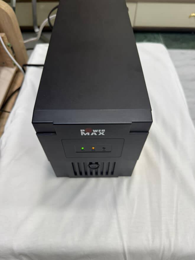 السلام عليكم اكس بوكس سيريس اس ٥١٢ نضيف جداً يجي وياه كامل ملحقاته ووياه يو بي اس ١٥٠٠
العنوان=بغداد،كرخ 
اكو خدمه توصيل انت تدفعها 
الحساب ٤٠٠


**إذا كنت صاحب هذا الإعلان وتريد حذفه لأي سبب، رجاءا أرسل رسالة إلى الدعم الفني**