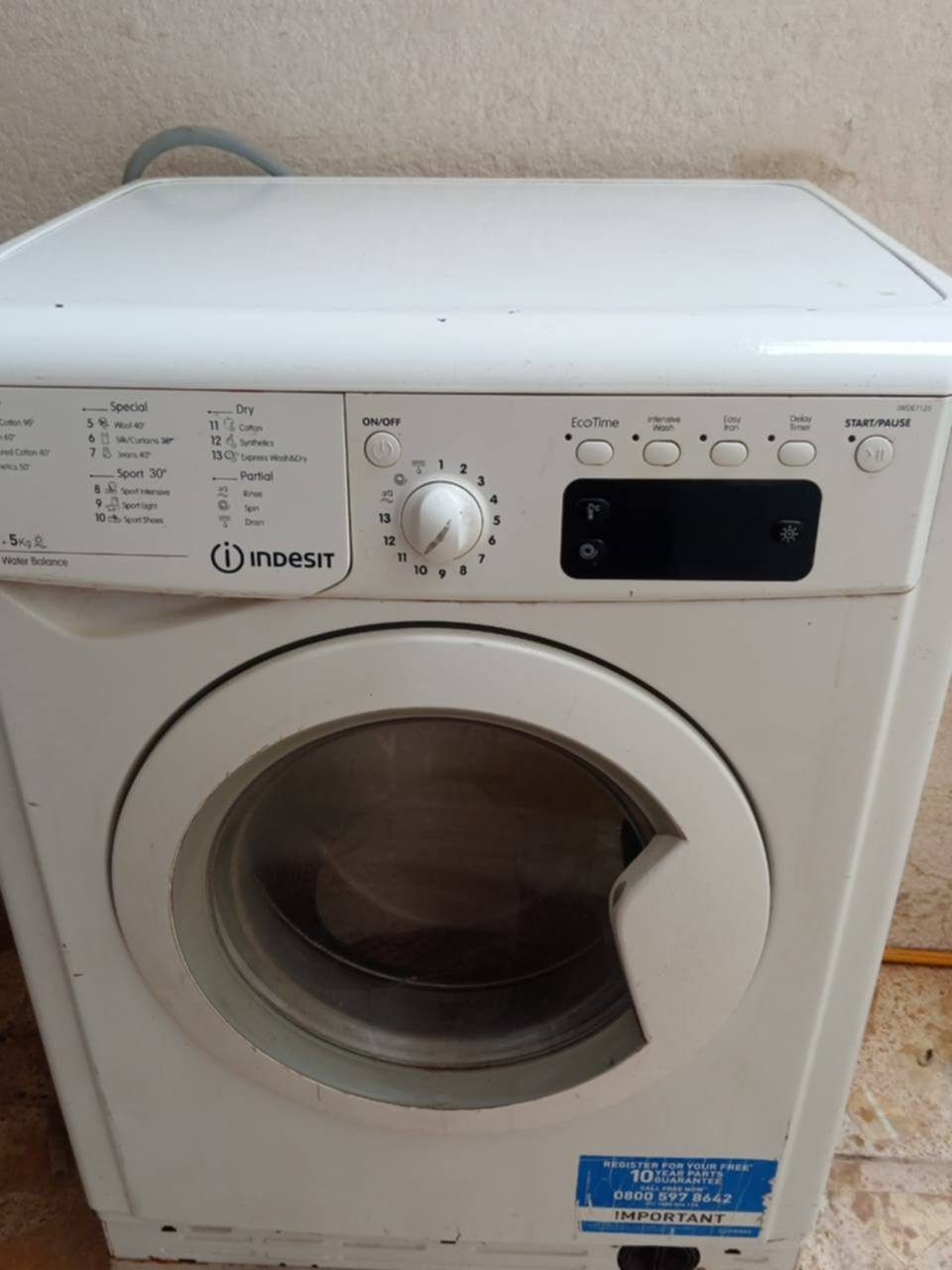 غساله اوتوماتيك باله ياباني ما داخله تصليح 
بيه عده مواصفات تجفيف وكوي تسخين الماء تشتغل ١٣ نضام  سعرها ١٥٠ الف  ميسان حي الشرطه


**إذا كنت صاحب هذا الإعلان وتريد حذفه لأي سبب، رجاءا أرسل رسالة إلى الدعم الفني**