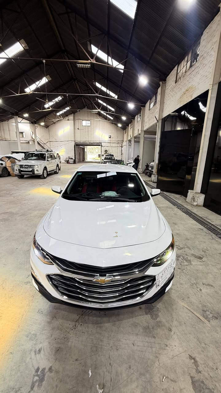 المواصفات :
ماليبو LT 2023  ..السعر (125$ )  رقم بغداد تحويل ثاني يوم  حادث جاملغ وشبر بالبنيد فقط بدون دواخل
للاستفسار *********** وات ساب
مكان السياره كرادة
تشغيل عن بعد -
 قطعتين تبريد  
- كشن كهرباء -
 تدفئة كشنات -
 رادارات -
 تحديد مسار - 
داتا شو - قيادة ذاتية 
- اوتو بريك - 
سايد بريك بصمة -
 شاشة كبيرة ( كار بلي واندرويد اوتو وايرليس ) -
 تحكم ستيرن 4 جهات -
 وبقية مواصفات الماليبو ..
السيارة جديدة بمعنى الكلمة وبالواقع بعد احلى
 (صدر گير محرك كهربائيات 100٪؜  )
