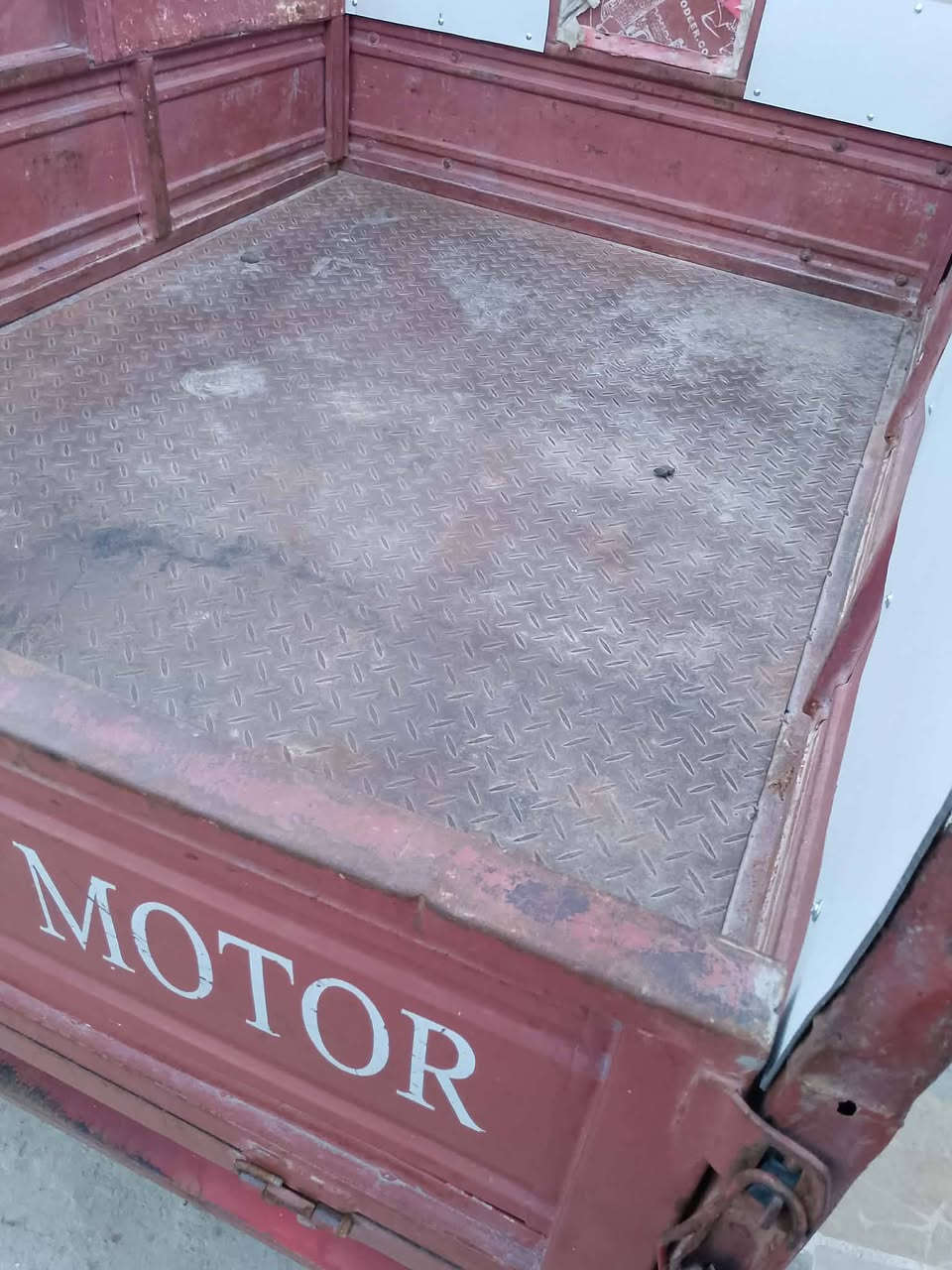 ***********❤ التوته نظ يفه رقم ستوته ركبه مقفوله طيارات جدا كهربائيات كلها شغاله مليون و200
