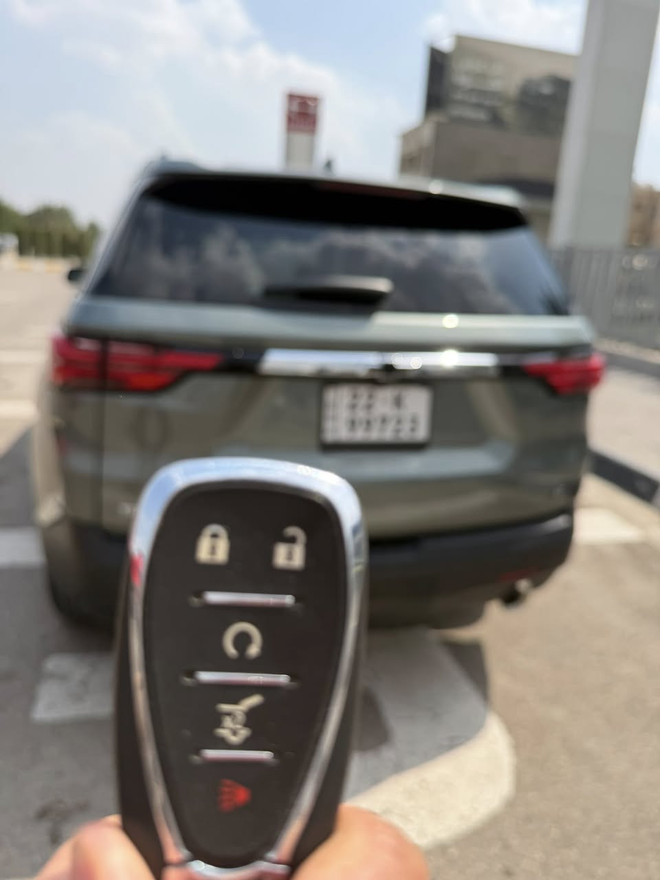 شوفرليت ترافرس 2023
•المواصفات :
المحرك: 3.6L (ستة سلندر) بقدرة 310 حصان
عداد 42 الف
بصمات عدد 4 للأبواب مع بصمة جنطة وبصمة تشغيل وتشغيل عن بعد
حساسات الانحراف عن المسار
مانع اصطدام
حساسات خلفية
حساسات ورادارات الاجتياز الجانبية (نقاط عمياء) 
كامرة خلفية دوارة مع الستيرن
شاشة الدشبول كبيرة سلايد
قاصة داخلية خلف الشاشة
 منافذ USB في جميع مقاعد الركاب
كشنات السيارة مخمل اسود اصل
تدفئة لكشنات المقدمة
تحكم فول كهرباء لكرسي السائق
السيارة بنظام تبريد 3 قطع
شاحن لاسلكي
تحكم ستيرن جهتين بلوتوث وحاكية وكروس سرعة وتحكم صوت 
السيارة 7 راكب جديدة وبوضع الشركة.
مكان السيارة بغداد 
*********** 
*********** واتس
السعر 25الف ونص
