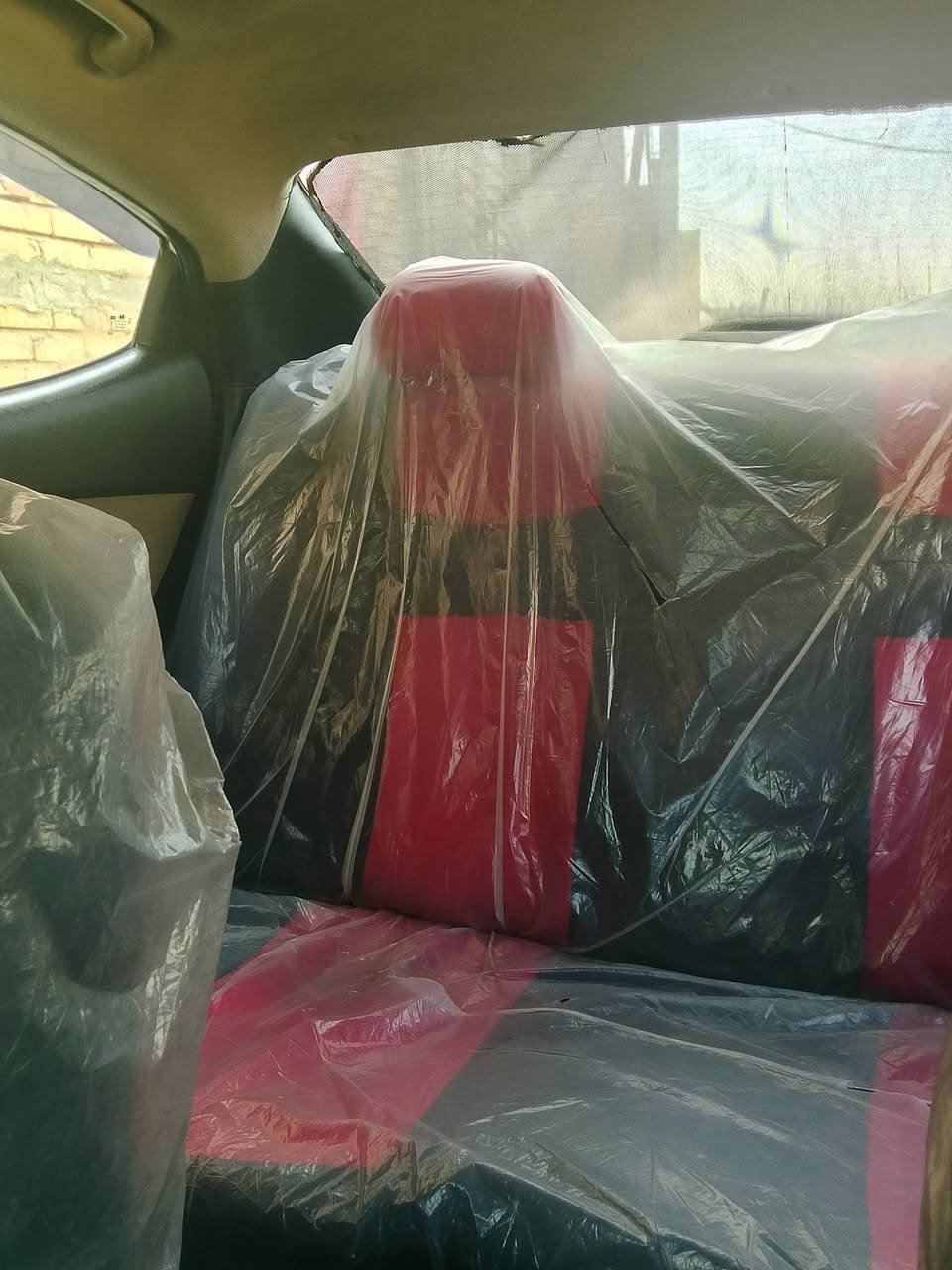 النترا خليجي للبيع فول مواصفات
بصمة بقيه المواصفات ايرانية معروفة 
ماشيه ٢٠٨ 
السعر ١٢٦ بيه مجال 
مواصفات ايرانيه 
مكاني طوريج 
***********
