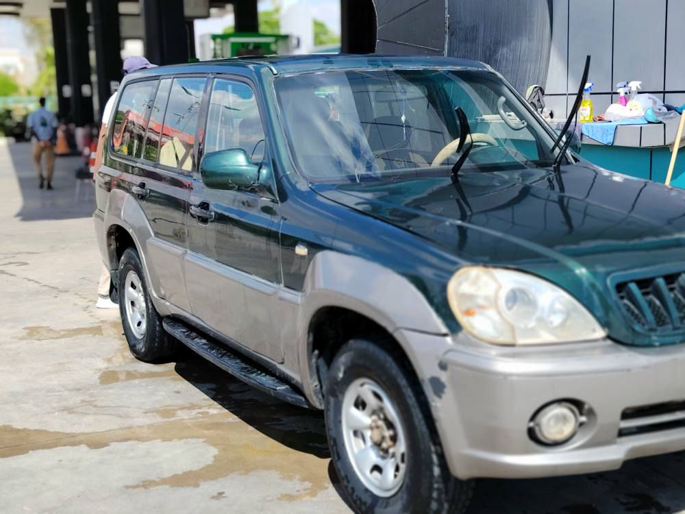 تریکان 2002گێرومەکینەی بەطە3000
ئارم پلاستیک سلێمانی بەشەرت لەحاسیبە دراوە حزام بۆیاخ بۆجوانیکراوە بێ لێدراوە پێش و دوای کەپس. کارەبای گیانی هەمووی مەزبوتە 
ژ.م*********** خناقين, ديالى
