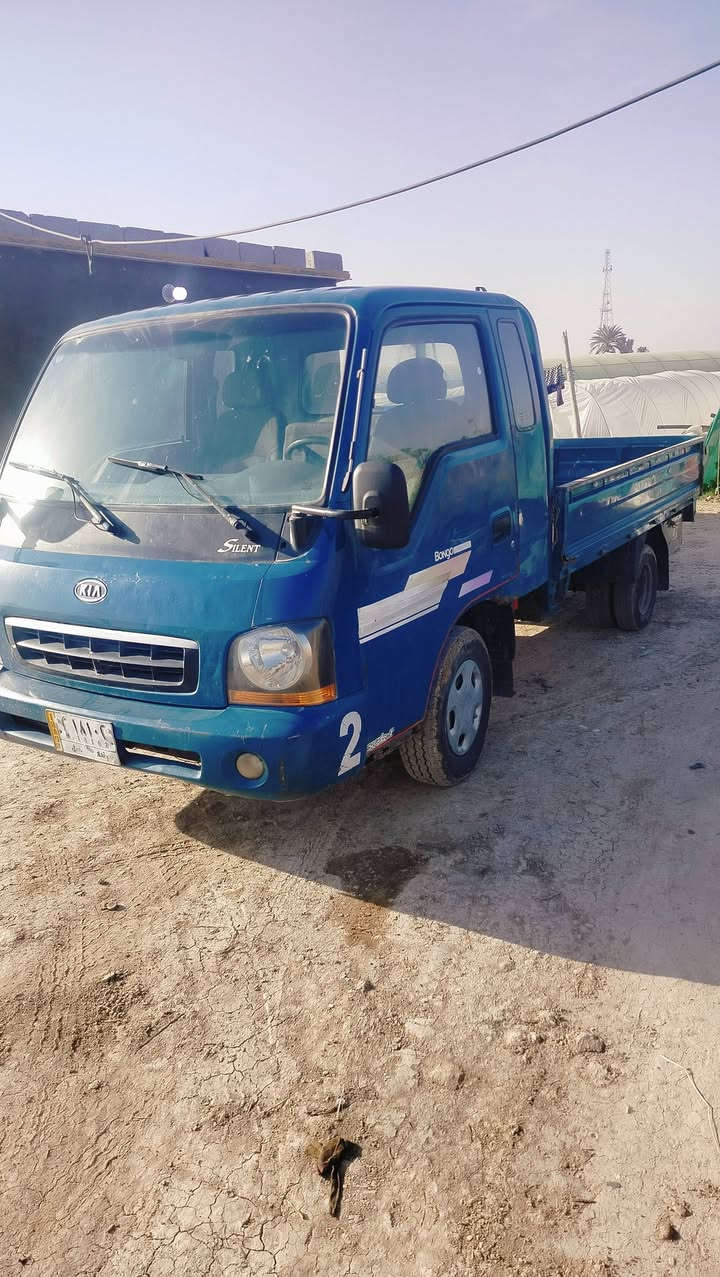 كيا ام عيون البيع موديل 2001 سياره محرك كير اكسن كله جديد استفسار ***********
