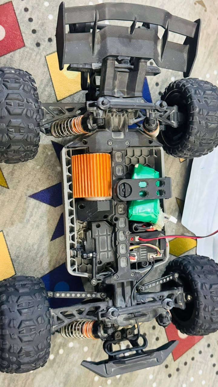 سياره  Rc  للبيع حجم 1/16 سرعه 60 كليومتر  السياره يحتاجلها درايم شفت وبطاريه السياره كلش حلوه وقويه


**إذا كنت صاحب هذا الإعلان وتريد حذفه لأي سبب، رجاءا أرسل رسالة إلى الدعم الفني**