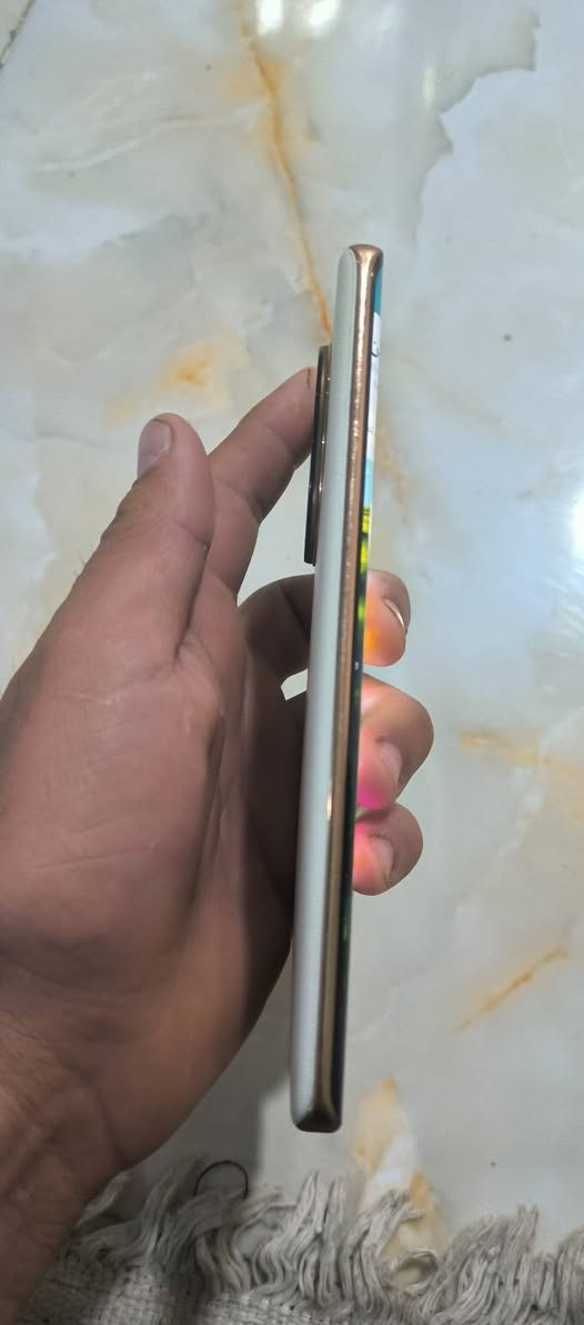 سلام عليكم للبيع ريلمي 11برو ذاكرة 512 كامره 200ميكابكسل


**إذا كنت صاحب هذا الإعلان وتريد حذفه لأي سبب، رجاءا أرسل رسالة إلى الدعم الفني**
