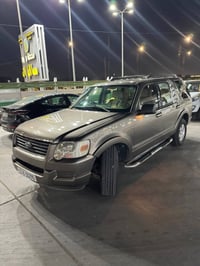من رخصت الأدمن   فورد اكسبلور موديل 2006 ماشيه 112 الف  السياره كلش حل...