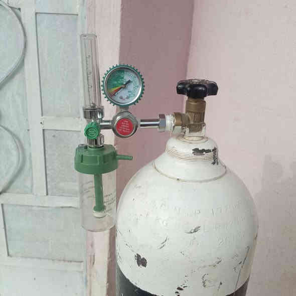 قنينه اوكسجين مال مريض ياباني جاهزه هيه والجهاز متروسه المكان نيل اتصال ع هاذا الرقم ***********مامتواجد  ع فيس
