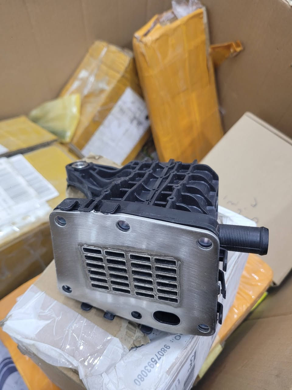 للبيع | مبرد EGR لاندكروزر ديزل V8 🔧
📌 القطعة: مبرد EGR
🚙 تناسب: تويوتا لاندكروزر ديزل V8
🛠 المحرك: 1VD-FTV
✨ الحالة: جديد 100% (غير مستخدم)
💰 السعر: 75,000 دينار عراقي فقط 🔥
📍 الموقع: داخل العراق
📦 التسليم: يد بيد أو شحن حسب الاتفاق
📞 للاستفسار والتواصل: خاص / 
✔ سعر مناسب
✔ قطعة نادرة
✔ جاهزة للتركيب


**إذا كنت صاحب هذا الإعلان وتريد حذفه لأي سبب، رجاءا أرسل رسالة إلى الدعم الفني**