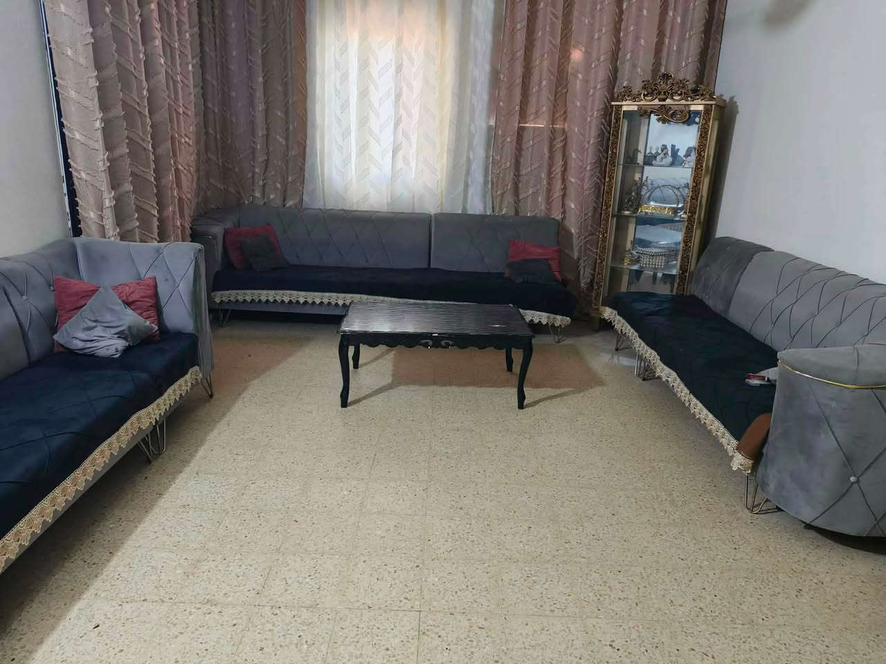 تخم ديوان نضيف بدون ضرر 16مقعد للبيع 250


**إذا كنت صاحب هذا الإعلان وتريد حذفه لأي سبب، رجاءا أرسل رسالة إلى الدعم الفني**