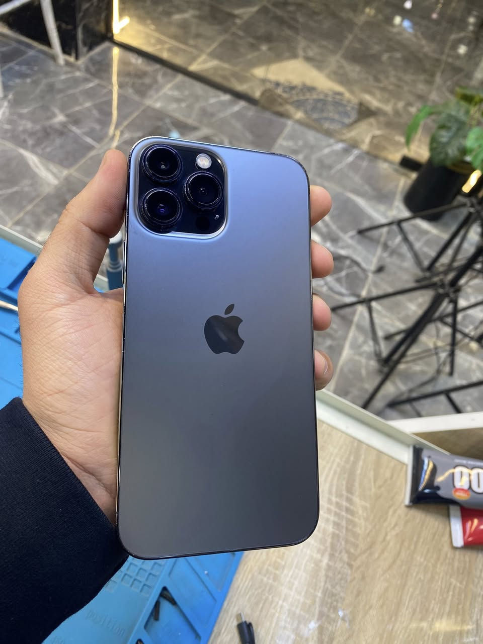 ١٣برو ماكس 
نظافة💯💯
ذاكرة ٢٥٦
بطارية ٨١ 
بلادي شرط كلشي مامفتوح بي ضمان شهر
للأستفسار ***********
