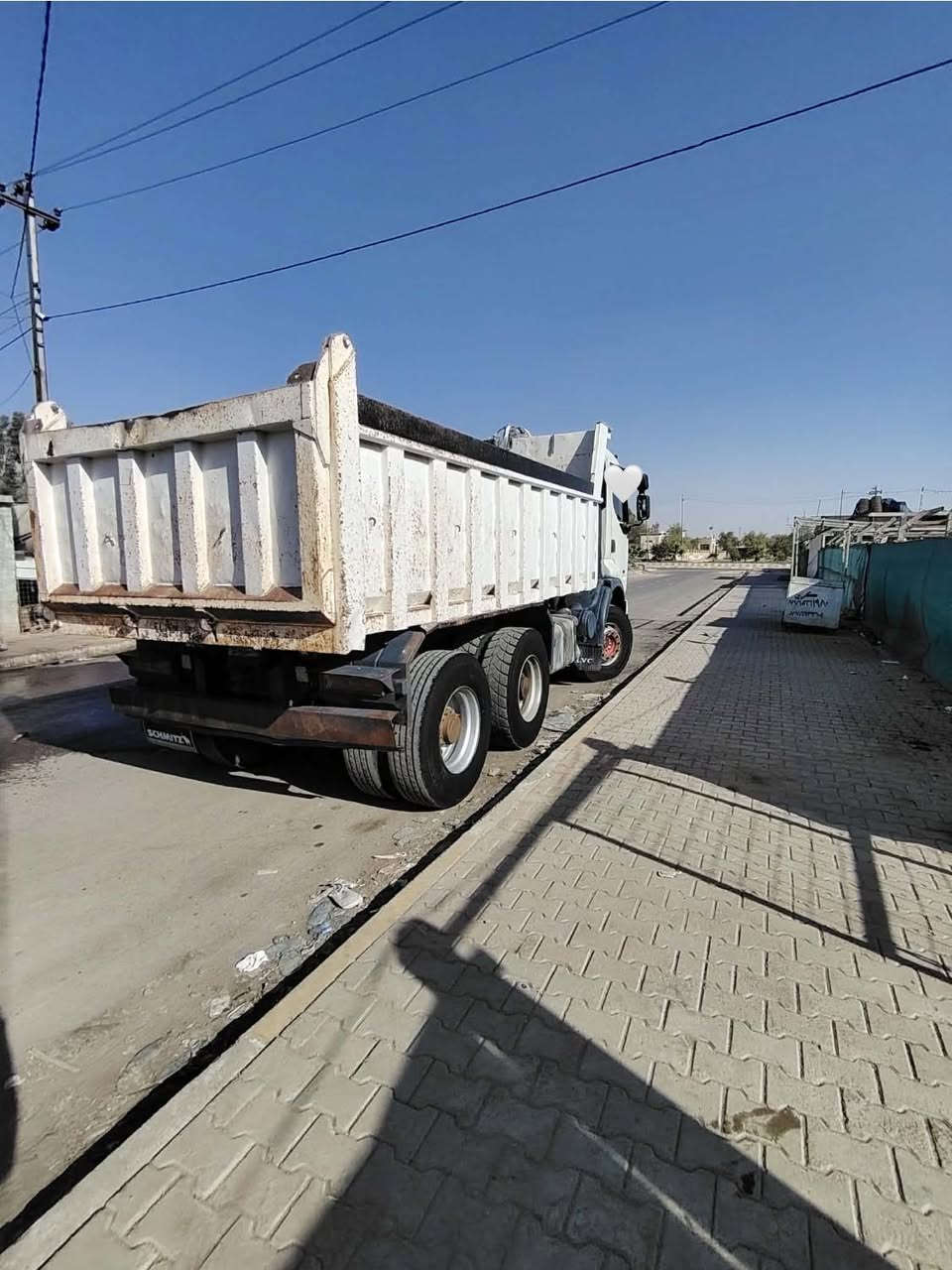 للبیع بۆفرۆشتن
مودێل 2003
ڕقم سەنەوی هەولێر 
بێ بۆیاخە 
مەکینە 420 
گێر ئەسکل نەکراوەتەوە 
شانصی پاکە 
تاقم تایەی لۆکە
بۆدی لۆکە 
هەموو گیانی بەشەرت 
یەک دینار مەسرەفی تیانییە 

***********
***********
کۆڕەکە وەسپەپ ڤایبەر لەسەرە
