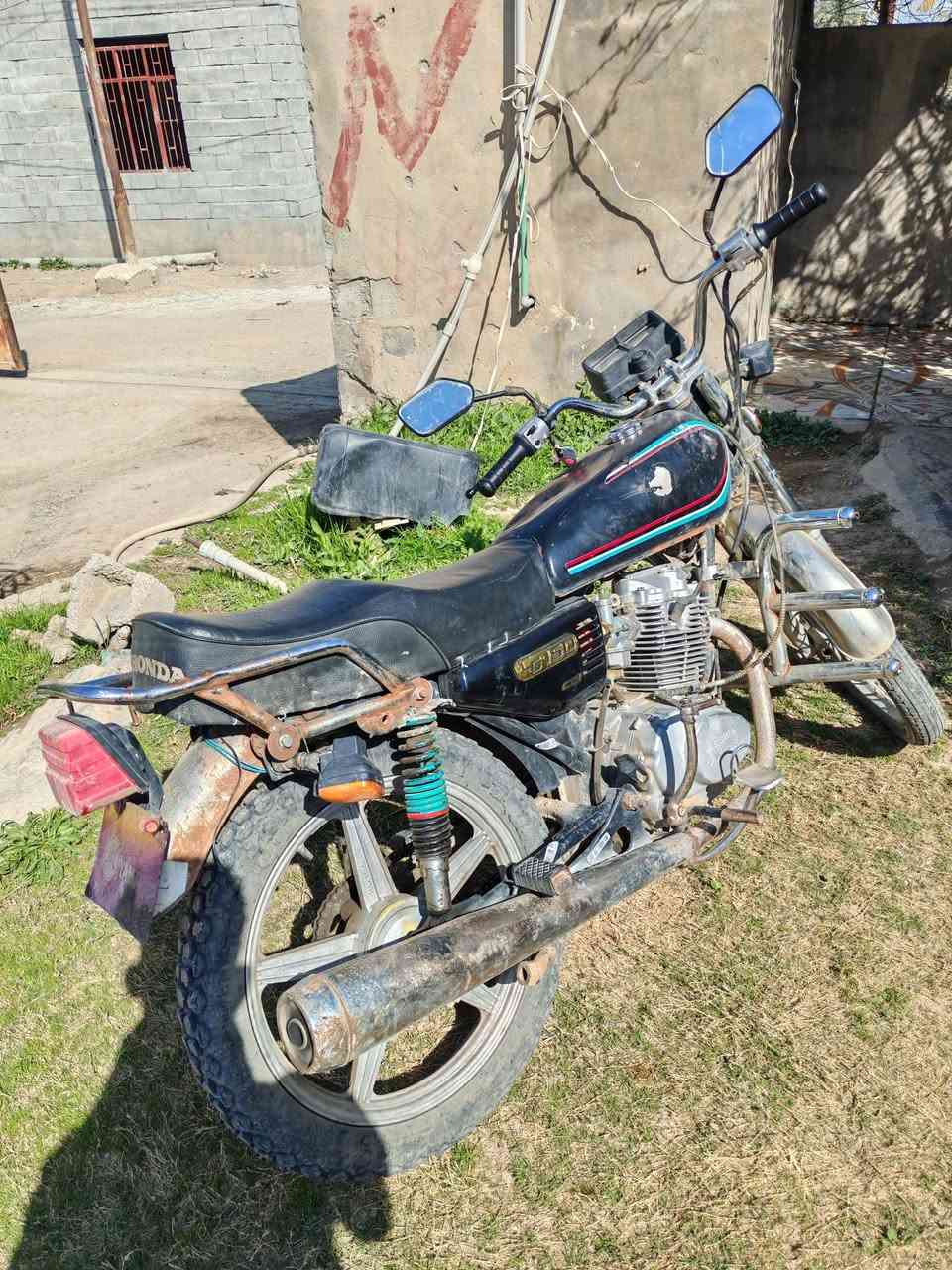 السلام عليكم ماطور للبيع شغال كلشي مابي موديل ١٩بسعر 225الف
بلاش وبي مجال قليل حيل ترا ماكو ماطور شغال وحلو ٢٢٥ بلاش البلاش وين الشراي والجناي للاتصال ***********
