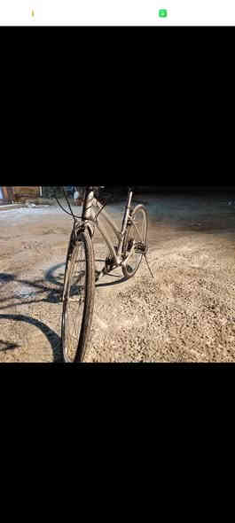 سلام عليكم ورحمة الله بايسكل ياباني رياضي اللون رصاصي للبيع السعر 50 المكان تاجيات تواصل ***********
