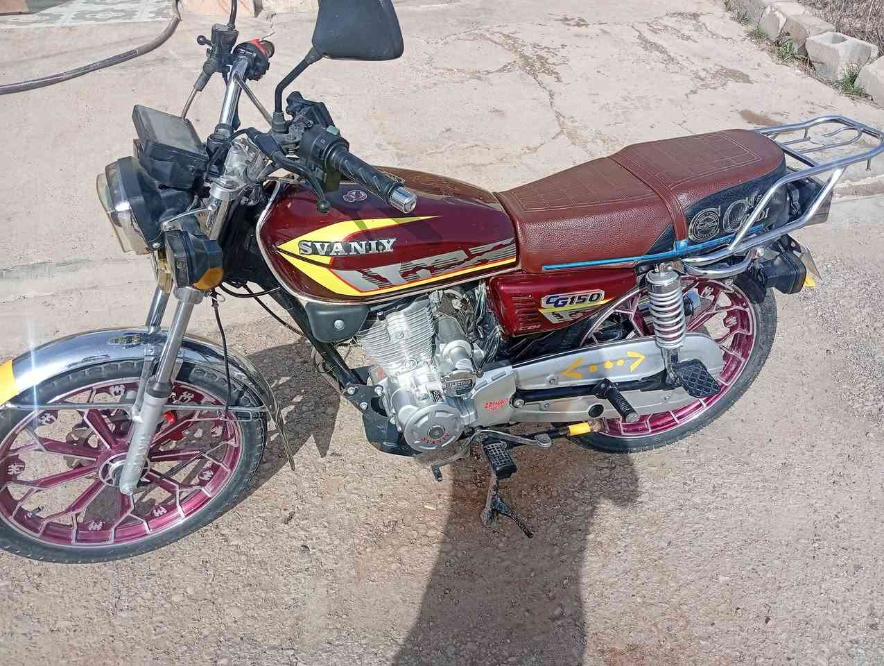 للبيع سيفان موديل 24دراجه كامله خير من الله اوراق كامله نتصل ودلل مكاني ديالى ناحيه سلام عله طريق دلعباس نتصل ودلل ***********
