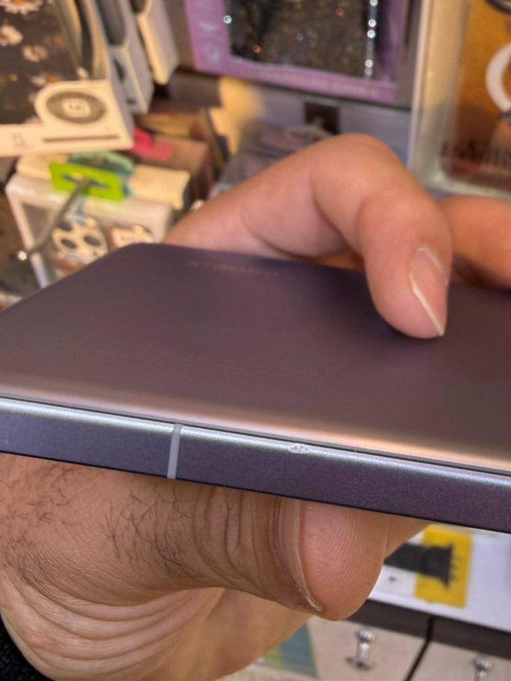 للبيع Xiaomi 14T Pro
جهاز نظيف، بيه آثار استخدام خفيفة (طختين فقط مبينات بالصور)
الكارتون + الشاحن الأصلي 120W
السعر: 450 ألف وبي مجال بسيط
المكان: بغداد – السيدية
للتواصل: ***********
