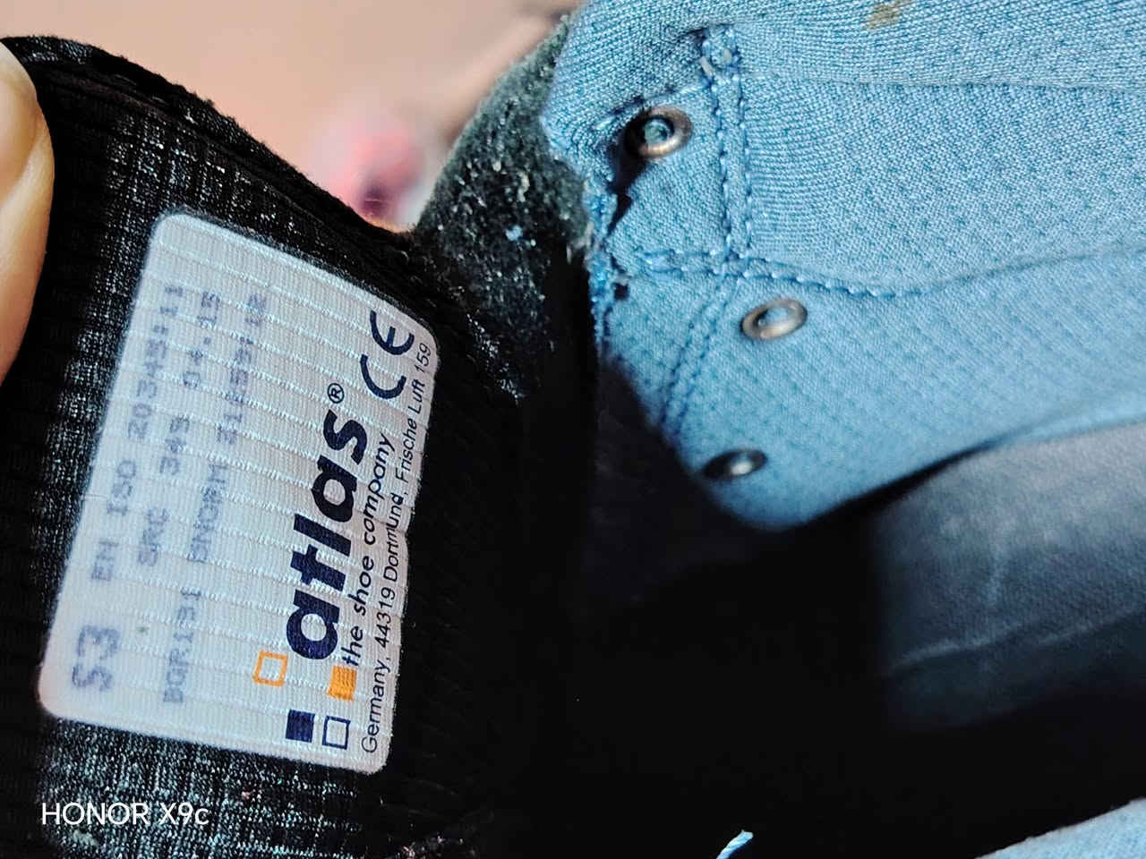 باله اصلي جديد قياس ٤٠ سيفتي


**إذا كنت صاحب هذا الإعلان وتريد حذفه لأي سبب، رجاءا أرسل رسالة إلى الدعم الفني**