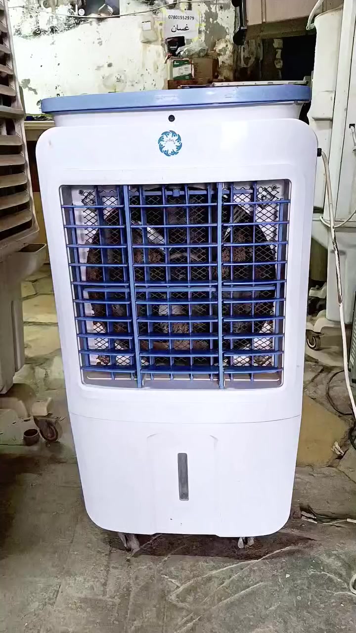 سلام عليكم 
مبردة حجم صغير للبيع 

السعر 25 🛑

مكاني الرميثه مقابيل بيت المحافظ 
توصيل موجود 
***********
