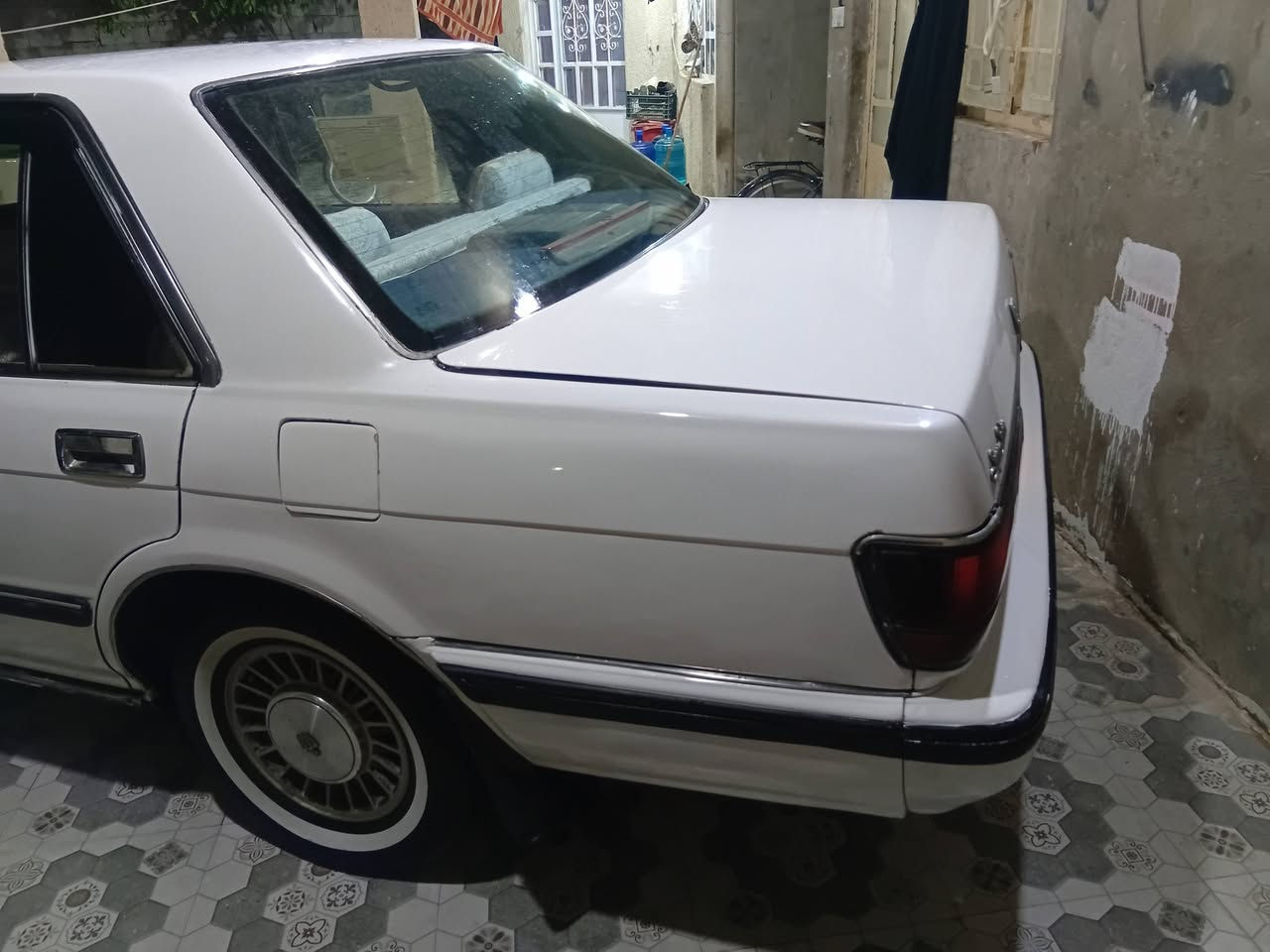 سلام عليكم سوبر سيدان  1990 مكينه بطه2500  بلادي يسره  السياره بحاله الوكاله. صدر امامي خلفي جديد  تخم تاير جديد تبريد شغال    السياره غرفته جديد كهرياءيات شغاله   سعر السياره 60 وبيها مجال  مكان السياره ديالى يعقوبه         ***********.  للاستفسار على واتساب
