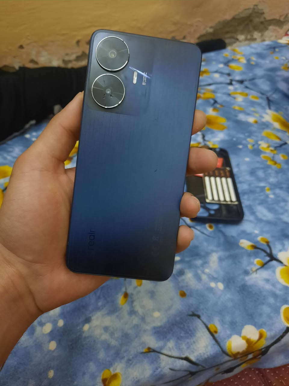 السلام عليكم 
جهاز ريلمي C55 
ذكره ٢٥٦ 
رام 8 
فقط الجامه مال كامره مفطوره 
واللمس من جوه شويه ماماثر


**إذا كنت صاحب هذا الإعلان وتريد حذفه لأي سبب، رجاءا أرسل رسالة إلى الدعم الفني**