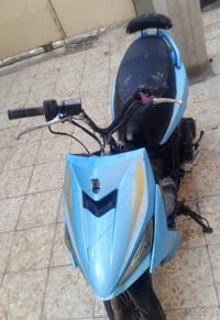 دراجة FSاف اس دراجة مكينة ما مفتوحة بلادية بس طك الهندر وتشغل سلف كاعد...