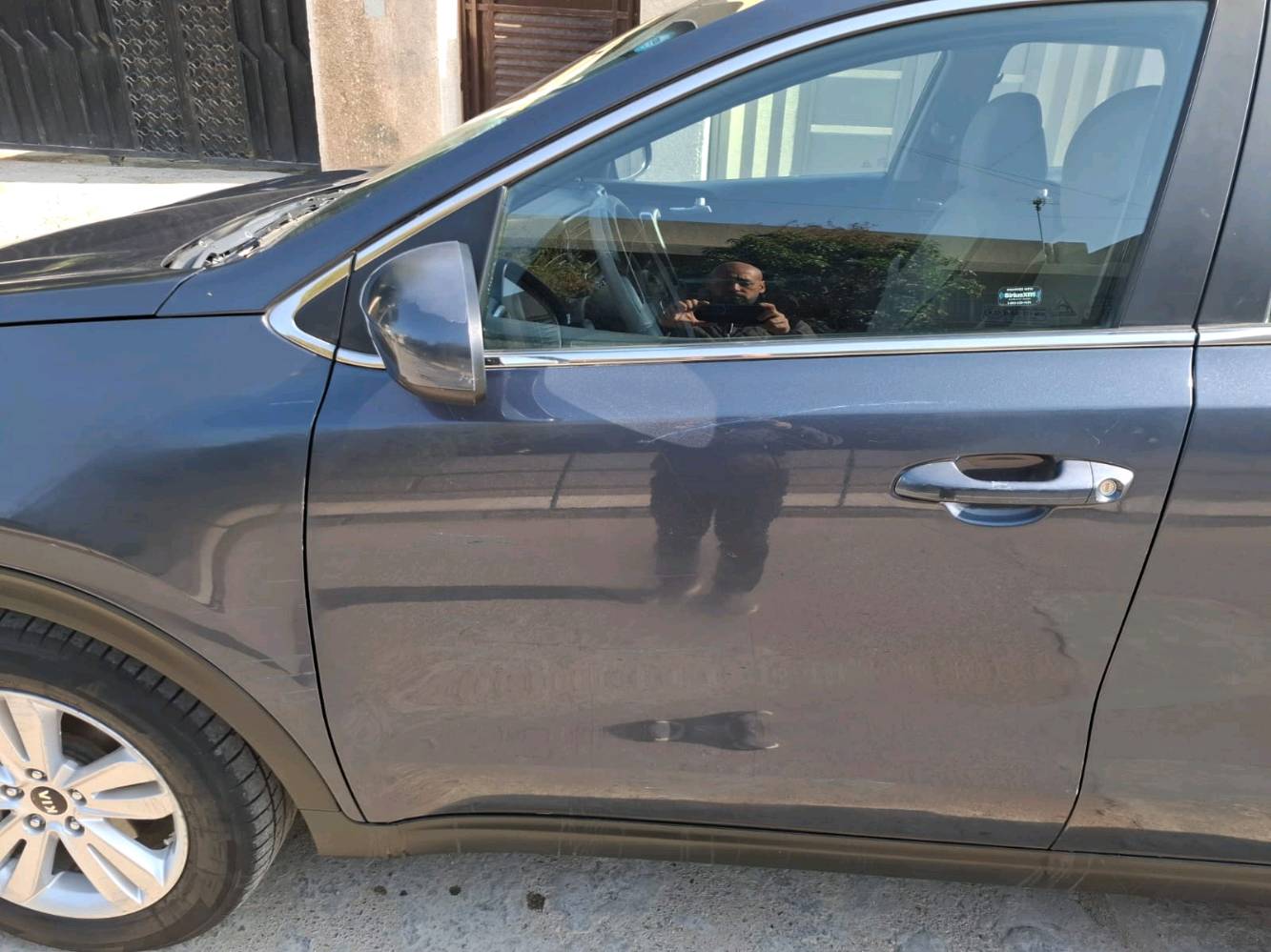 سبورتاج وارد أمريكا
موديل ٢٠١٨
مكينة ٢٤٠٠ gdi
سيارة رقم سليمانيه تحويل ثاني يوم بسمنة
السيارة مال بيت حلوة ومناقصهة شي
حادث أمريكا البنيد وهنا صار بالباب الخلف السايق وانصبغ مواصفات السبورتاج معروفة
السياره ببغداد
السعر المطلوب ١٤٩ وبيهة مجال حك الجيه
اي استفسار اتصل *********** والرقم بي واتساب