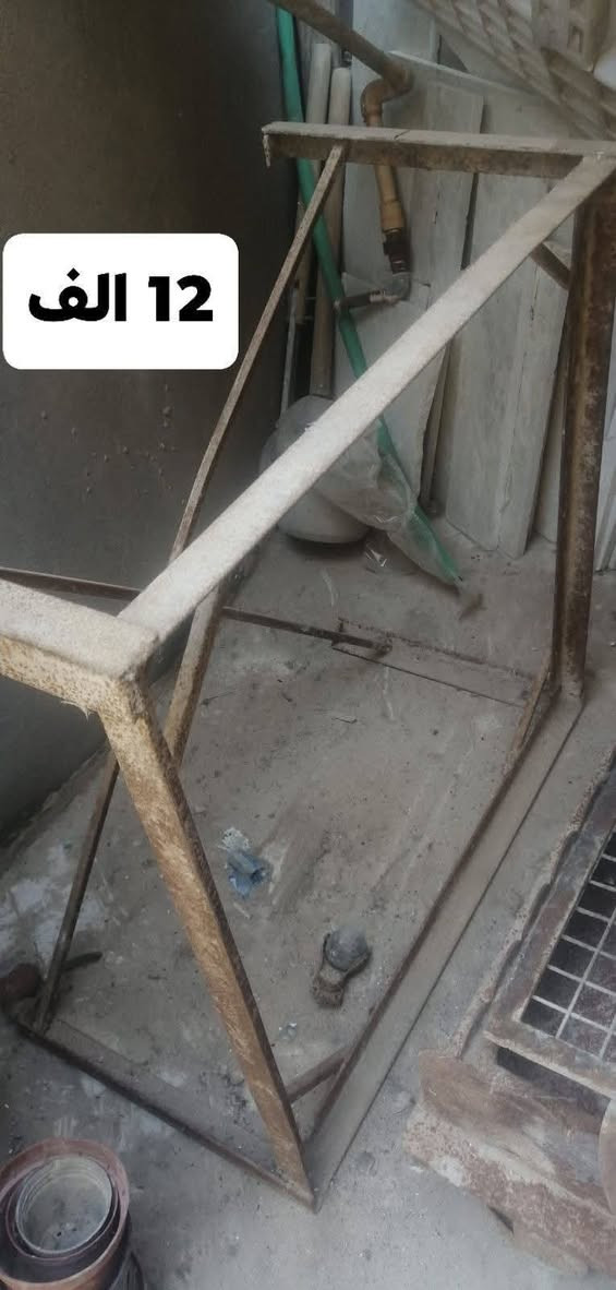 السلام عليكم 
كل الغراض للبيع والاسعار قابلة للنقاش 
الاتصال على ***********
