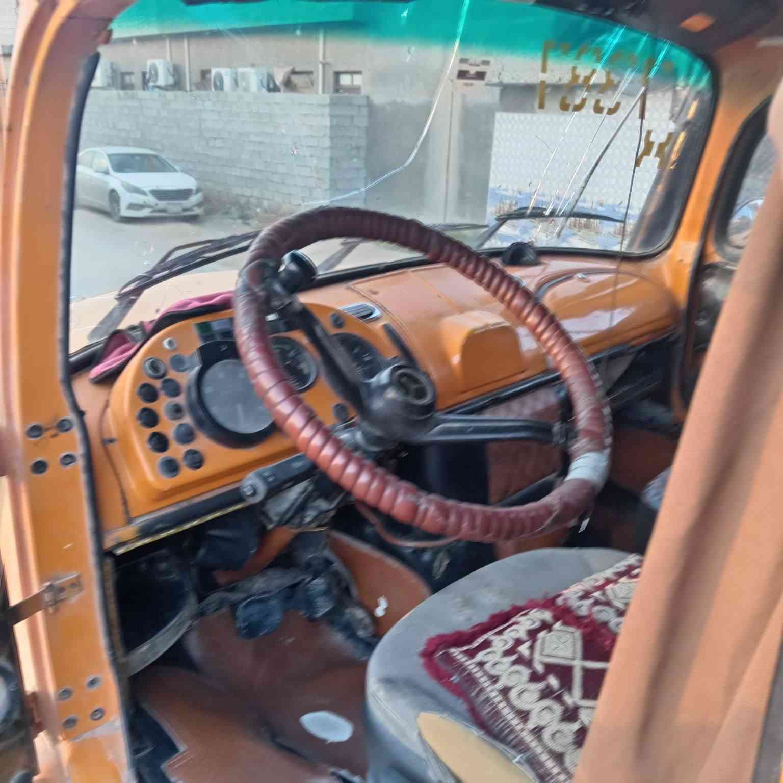 اقجم موديل ٩٢ رقم واسط سيارة جديدة بلاديه محرك خام تخم تاير جاهزه عل شغل بدون صبغ بس تبخير العنوان بغداد تاجي اني مكلف بل نشر الاتصال *********** /***********
