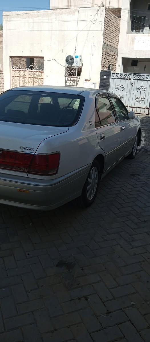 السلام عليكم ملكه كراون رقم سليمانيه الماني الجديد باسمي مكان السياره بغداد المربعات فول عدى الفتحه تحوير نجف فوك وجه أربع دكم السعر 150وبيه مجال بسيط ***********
