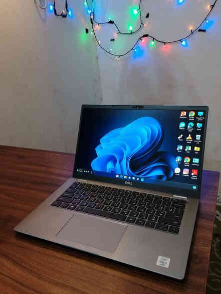 السلام عليكم لابتوب DELL  جيل 10 للبيع .
السعر 385 الف وبي مجال قليل .

اللابتوب معدن مو بلاستك وملمسه ومواد تصنيعة كلها راقيه مثل التيتانيوم الي ب الايفون 

اللابتوب مفول مواصفات

الجيل مالته جدا حديث الي هوة الجيل ال10 يعني سنه الإصدار مالته حديثه وادائه قوي الرام 16 والهارد 512 SSD.

بصمه اصبع الكترونية مدمجة ضمن زر البور

حواف شاشة نحيفه ووزنه خفيف .

اللابتوب جدا نضيف وادائة قوي وممتاز يفيد الي عنده دراسة او العاب متوسطة او غيرها من الاستعمالات .

المواصفات :

المعالج intel cori5

الجيل : العاشر (10TH)

كرت الشاشة : INTEL GRAPHICS 8GB

الشاشة : فول اچ دي (FHD) حجم 14.3 دقتها والالوان جدا واضحه وتشغل 4K بالمشاهدة .

الرام : 16G نوع DDR4 فدشي راقي .

الذاكرة : 512GB ssd M.2  .

كيبورد عربي انكليزي ليزري ضوئي تكدر تتحكم ب الدرجة مال الضوء .

كيبورد ميكانيكي .

سماعات ستيريو .

كامرة امامية واضحه

غالق كامره سلايد للخصوصية

بطارية اللابتوب ليثيوم تطول فوگ ال 4 ساعات ب الاستعمال المكثف .

سماعات ستيريو صوت ممتاز 

المنافذ :

منفذ تايب سي للشحن

منفذ  تايب سي للبيانات 

منافذ USB 

منفذ Hdmi

منفذ سماعات

وغيرهن بعد.

المميزات:

اللابتوب الرام مالته 16 والهارد 512 .

كيبورد عربي انكليزي ليزري ميكانيكي .

لونه فضي من الخارج والداخل فدشي مرتب

الملحقات:

ملحقاته كلها موجودة واصليه

كيبل ثلاثي اصلي.

شاحنة اللابتوب تايب سي الاصليه  .

جنطة لابتوب لونها رصاصي ومرتبه هم بعدهي جديده غير مستخدمه .

منصب عليه وندوز 11 برو مفعل مدى الحياة وحزمه الاوفس كامله كذلك مفعلة مدى الحياة .

اللابتوب كلش نضيف ومواصفاته قويه ومحترمه وتصميمه كلش مرتب . ومابي أي نقص كيبورد سماعات انترنت شاشة كامرة كله شغال وممتاز وماب اي نقص من اي ناحية .

وكلشي بي بعده جديد ونضيف مثل ماموضح.

السعر : 385 الف وبي مجال جدا قليل .

مكاني النجف والي يريده توصيل هم موجود ان شاء الله .

***********

(لابتوب للبيع النجف بغداد الانبار البصرة حاسبة محمولة منضدية دل dell hp pc laptops laptop computer )
